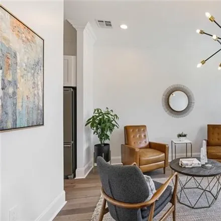 Image 7 - 2209 Peniston Street, New Orleans, LA 70115, USA - House for sale