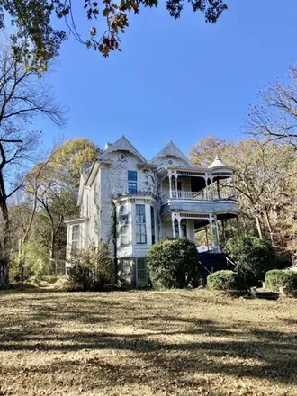 Image 2 - 910 Mulberry Avenue, Elk Mill Village, Fayetteville, TN 37334, USA - House for sale