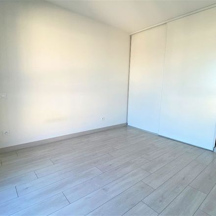 Rent this 2 bed apartment on Toulouse in 31000 Toulouse, France