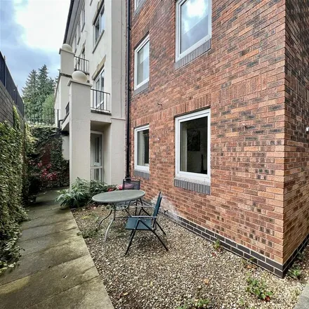 Rent this 2 bed apartment on Worcester Road in Malvern, WR14 1EX