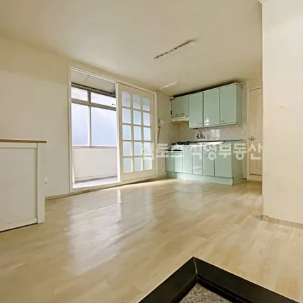 Rent this 2 bed apartment on 서울특별시 강남구 역삼동 836-10