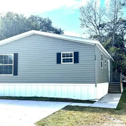 Buy this studio apartment on 11513 Becky Circle in Hillsborough County, FL 33637