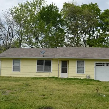 Buy this 3 bed house on 201 East Oak Street in Campbell, Hunt County
