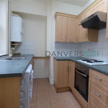 Rent this 3 bed townhouse on Windermere Street in Leicester, LE2 7GU