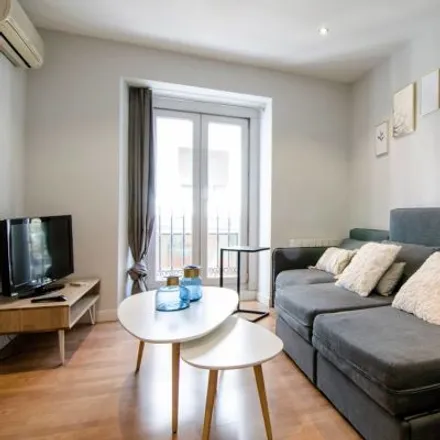 Rent this 3 bed apartment on Madrid in Alimentación, Plaza de Santo Domingo