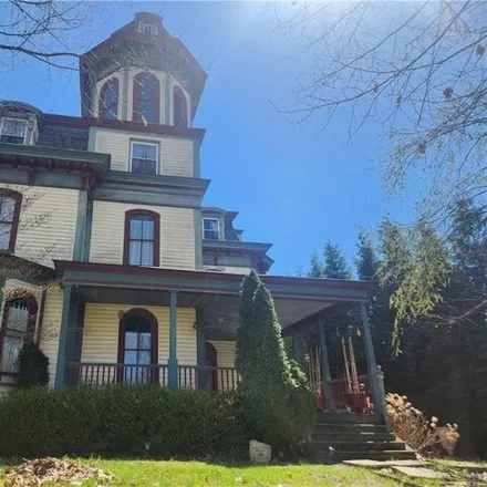 Image 4 - Jonas J Pierce House, Maple Place, Sharpsville, Mercer County, PA 16150, USA - House for sale