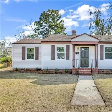 Image 2 - 1 North Parkwood Drive, Savannah, GA 31404, USA - House for sale
