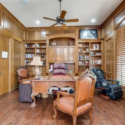 Image 4 - 17405 Woods Edge Drive, Dallas, TX 75282, USA - House for sale