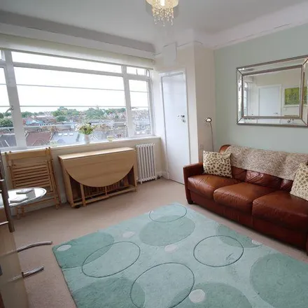 Image 3 - Du Cane Court, Balham High Road, London, SW17 7BW, United Kingdom - Apartment for rent