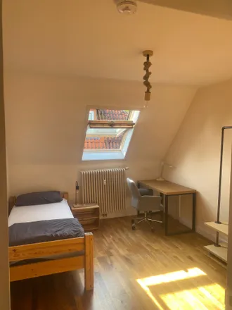 Rent this 1 bed apartment on Haakestraße 75 in 21075 Hamburg, Germany