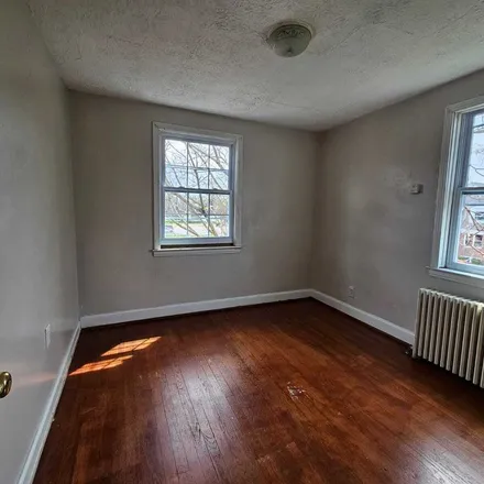 Image 3 - 715 Burnside Avenue, East Hartford, CT 06108, USA - Apartment for rent
