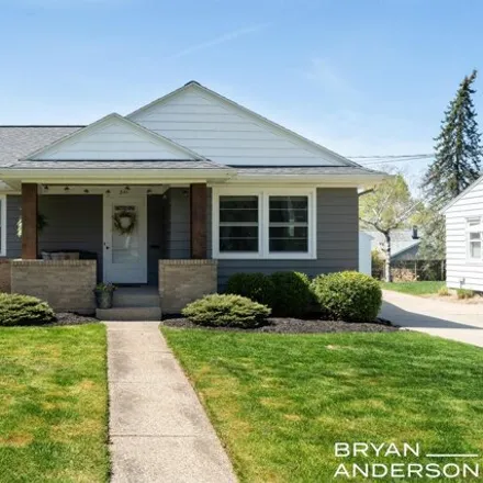 Buy this 3 bed house on 285 Wallinwood Avenue Northeast in Grand Rapids, MI 49503