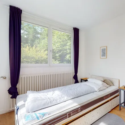 Rent this 1 bed room on 21 rue des Bois in 77300, Fontainebleau