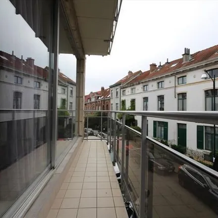 Rent this 1 bed apartment on Rue de Boetendael - Boetendaelstraat 53 in 1180 Uccle - Ukkel, Belgium