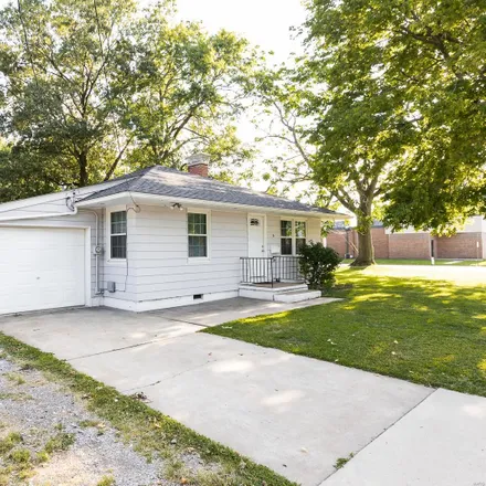 Image 2 - 6 East Green Street, Mascoutah, Saint Clair County, IL 62258, USA - House for sale
