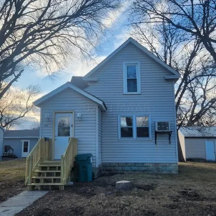 Buy this 3 bed house on 1061 Mendenhall Avenue in Breckenridge, Wilkin County