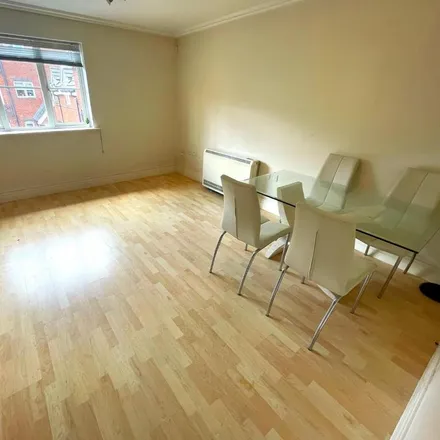 Image 3 - Bloomsbury Close, Grahame Park, London, NW7 2DT, United Kingdom - Apartment for rent