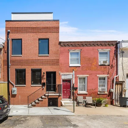 Rent this 3 bed townhouse on 425 Greenwich Street in Philadelphia, PA 19147