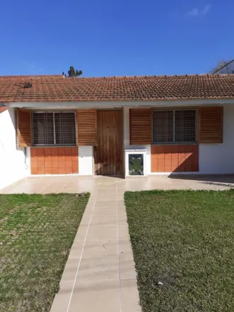 Buy this studio house on Olavarría in Quilmes Este, 1878 Quilmes