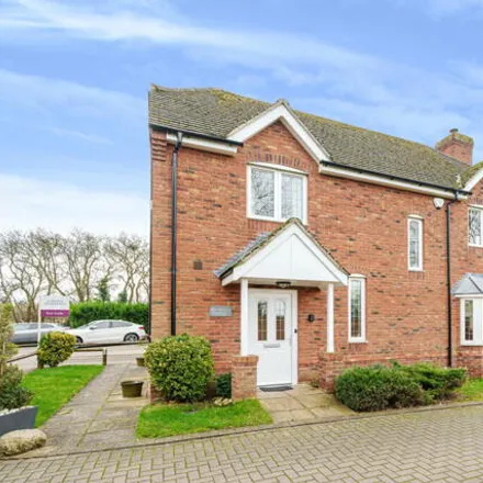 Buy this 4 bed house on Squires Close in Shefford, SG17 5FP