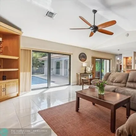 Image 9 - 1207 Northwest 111th Avenue, Coral Springs, FL 33071, USA - House for sale
