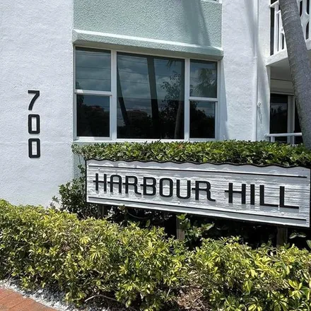 Image 6 - Harbour Hill, 700 Beach Drive Northeast, Saint Petersburg, FL 33704, USA - Apartment for rent