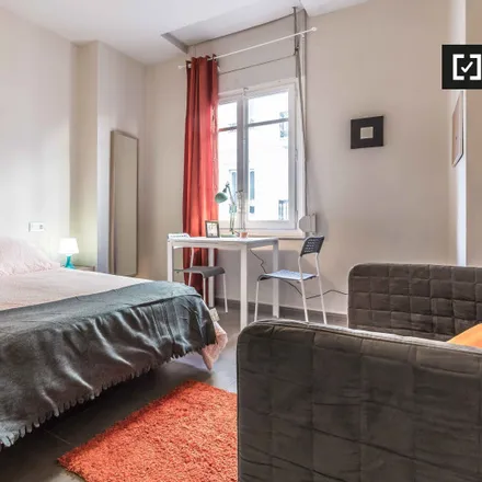 Rent this 4 bed room on Universitat de València in Carrer de Salvà, 46002 Valencia