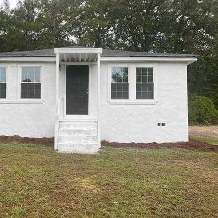 Buy this 2 bed house on 159 Old Glendon Road in Carthage, Moore County