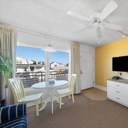 Image 8 - Marie Nicole's, Ocean Drive, Avalon, Cape May County, NJ 08247, USA - Condo for sale