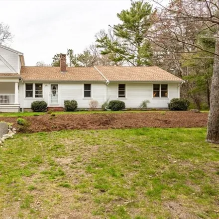 Image 2 - 65 Boot Pond Road, South Pond, Plymouth, MA 02363, USA - House for sale