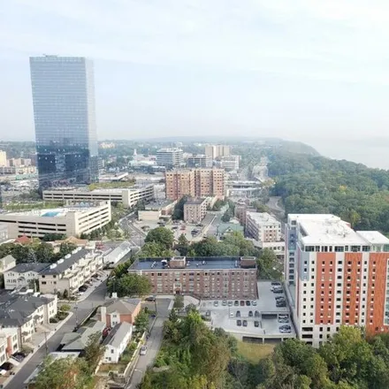 Image 4 - The Palisades Private Residences, River Road, Fort Lee, NJ 07024, USA - Condo for sale