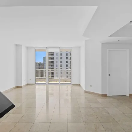 Image 6 - Brickell Key Drive, Torch of Friendship, Miami, FL 33131, USA - Apartment for rent