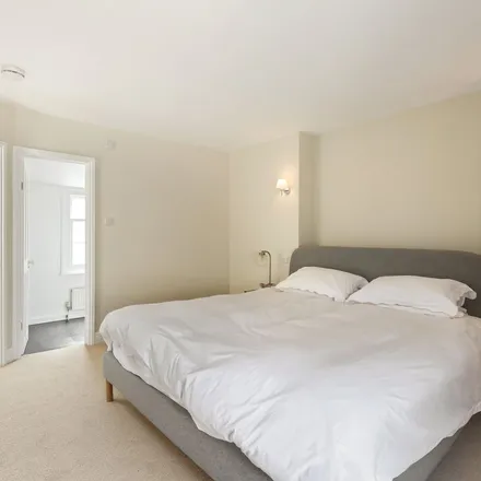 Rent this 2 bed apartment on 13 Sudeley Street in Angel, London
