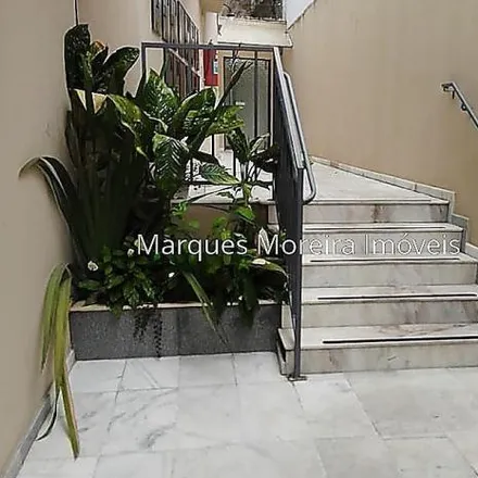 Buy this 2 bed apartment on Rua Visconde de Mauá in Jardim Santa Helena, Juiz de Fora - MG