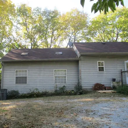 Rent this studio house on 5701 Bluff Road in Indianapolis, IN 46217