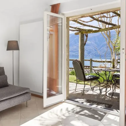 Rent this 2 bed apartment on Porto Ronco in Via Cantonale, 6622 Circolo dell'Isole