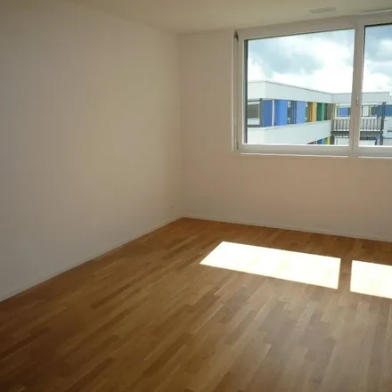 Image 3 - Sonnenbergstrasse 66, 8603 Schwerzenbach, Switzerland - Apartment for rent