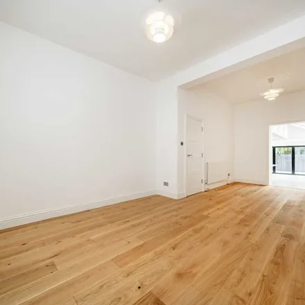 Rent this 4 bed apartment on 477 Latimer Road in London, W10 6RQ