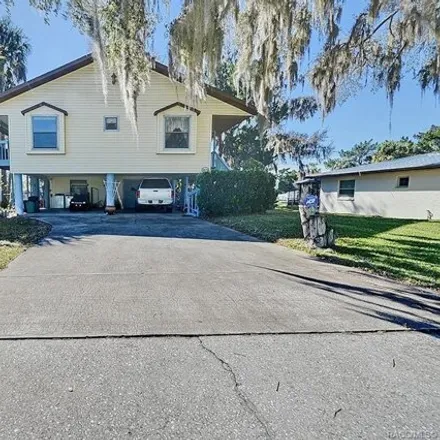 Image 2 - 1904 Northwest 17th Street, Crystal River, Citrus County, FL 34428, USA - House for sale