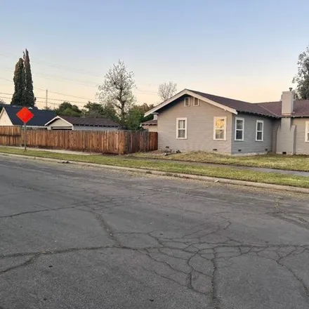 Image 6 - 179 South 10th Street, Fresno, CA 93702, USA - House for sale