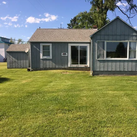 Buy this 2 bed house on 118 East Lake Road in Pentwater, Pentwater Township