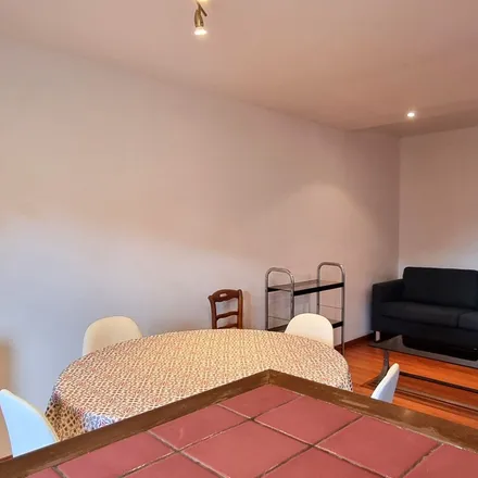 Rent this 2 bed apartment on 1 Place Charles de Gaulle in 94100 Saint-Maur-des-Fossés, France