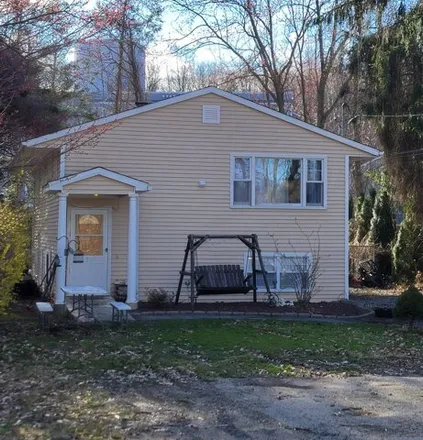 Rent this 1 bed house on 31 Oak Street in Wolcott, CT 06716