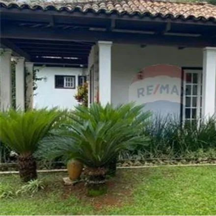 Rent this 4 bed house on Estrada do Carangola in Cascatinha, Petrópolis - RJ