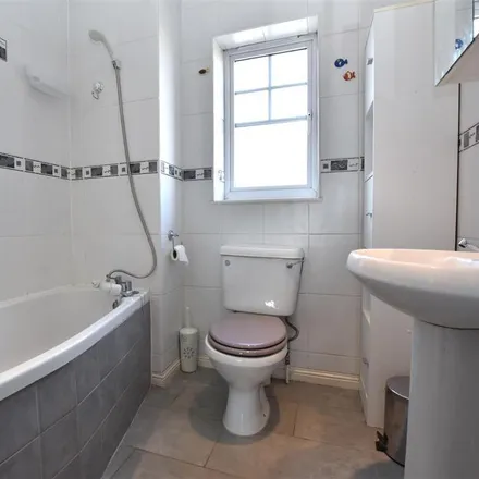 Image 5 - 82 Clonmel Close, Reading, RG4 5BF, United Kingdom - House for rent