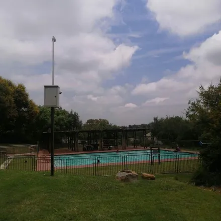 Image 5 - Jackal Creek Golf Estate, Nile Street, Johannesburg Ward 114, Roodepoort, 2060, South Africa - Apartment for rent