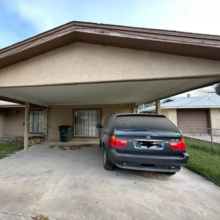 Image 6 - 322 W Strickland St, Del Rio, Texas, 78840 - House for sale
