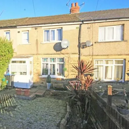 Buy this 3 bed townhouse on Southmere Crescent in Bradford, BD7 3NP