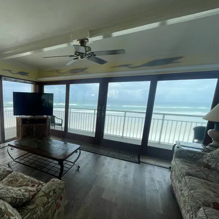 Rent this 3 bed condo on New Smyrna Beach