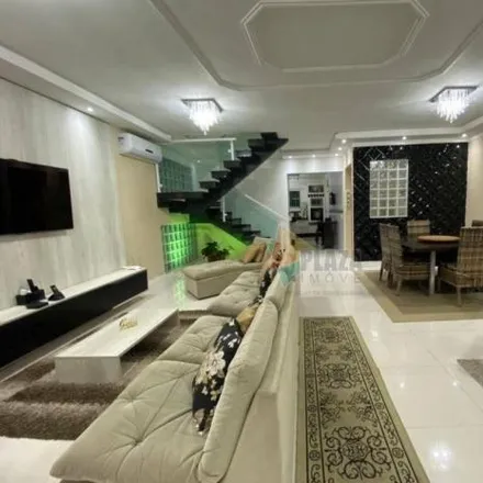Buy this 5 bed house on Rua Zequinha de Abreu in Flórida, Praia Grande - SP